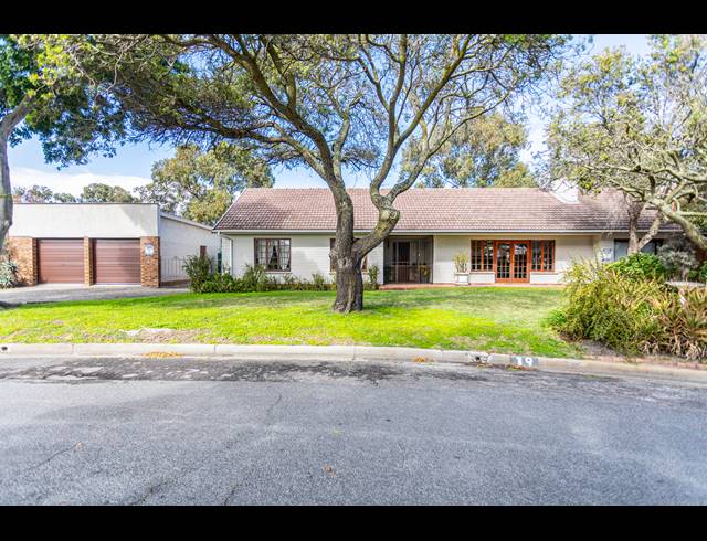 4 BEDROOM FREESTANDING SOLD IN PANORAMA